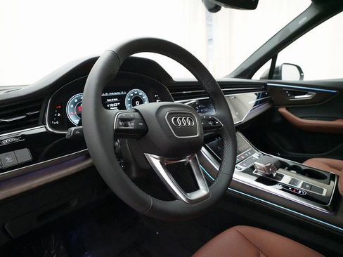 Used 2025 Audi Q7 2.0T Premium Plus w/ Premium Plus Package image 19