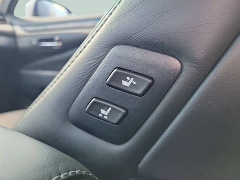 Used 2015 Lexus LS 460 w/ Comfort Package RWD image 13