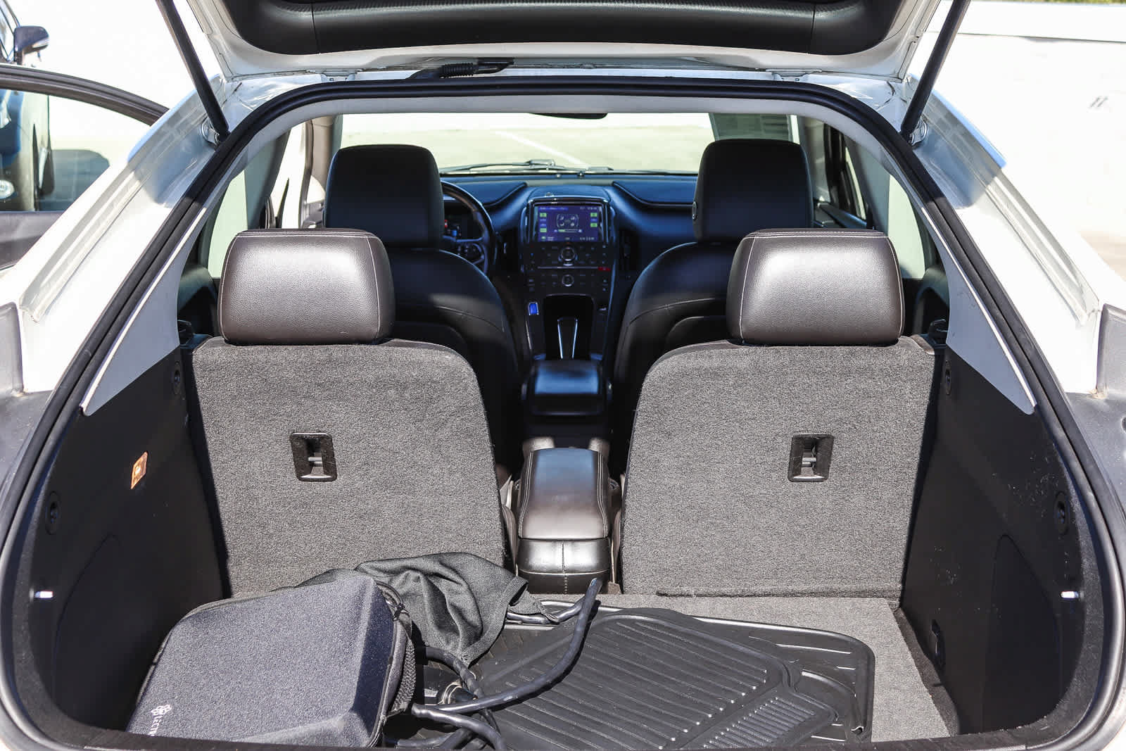 Used 2013 Chevrolet Volt Premium w/ Premium Trim Package FWD image 27