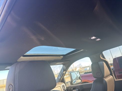 Used 2022 GMC Sierra 2500 Denali w/ Denali Ultimate Package image 6