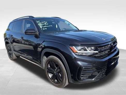Used 2023 Volkswagen Atlas SEL R-Line AWD/4WD image 2