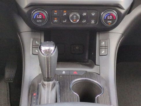 Used 2019 GMC Acadia SLT FWD image 22