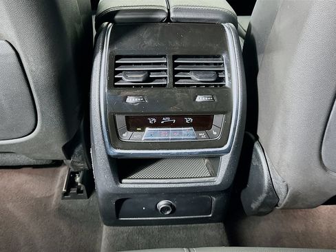 Used 2022 BMW X5 xDrive45e w/ Climate Comfort Package AWD/4WD image 26