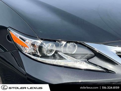 Used 2017 Lexus ES 350 w/ Luxury Package image 11
