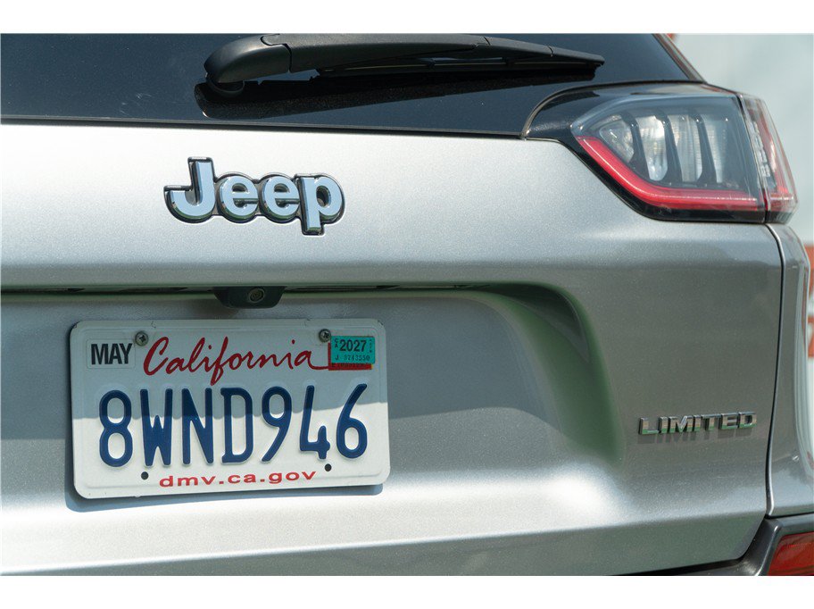 Used 2020 Jeep Cherokee Limited AWD/4WD image 23