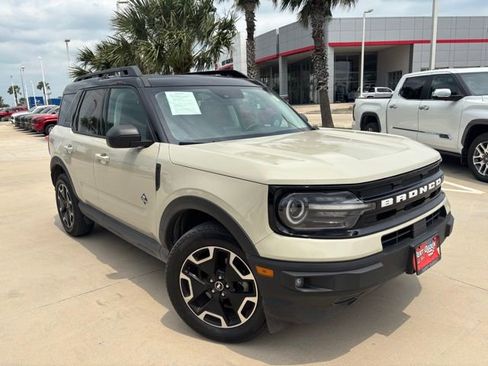Used 2024 Ford Bronco Sport Outer Banks w/ Tech Package AWD/4WD image 1