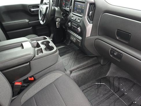 Used 2022 Chevrolet Silverado 1500 Custom AWD/4WD image 15