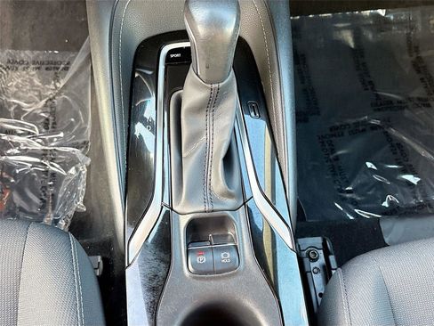 Used 2019 Toyota Corolla SE FWD image 16