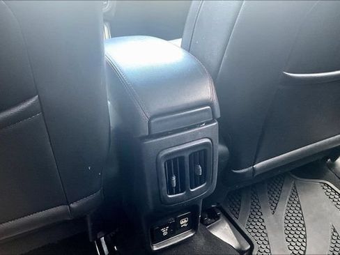 Used 2017 Jeep Compass Trailhawk w/ Leather Interior Group AWD/4WD image 10