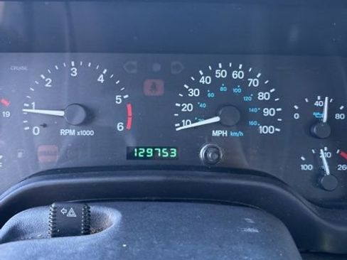 Used 1999 Jeep Wrangler SE image 32