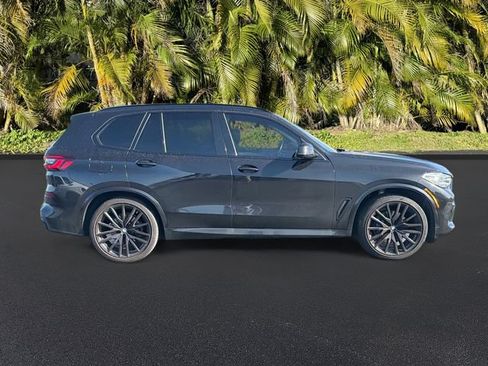 Used 2022 BMW X5 xDrive40i w/ M Sport Package AWD/4WD image 3