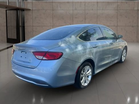 Used 2015 Chrysler 200 Limited image 8