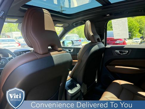 Certified 2023 Volvo XC60 B5 Plus w/ Climate Package AWD/4WD image 21