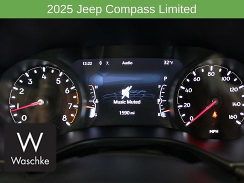 New 2025 Jeep Compass Limited w/ Sun & Sound Group AWD/4WD image 39