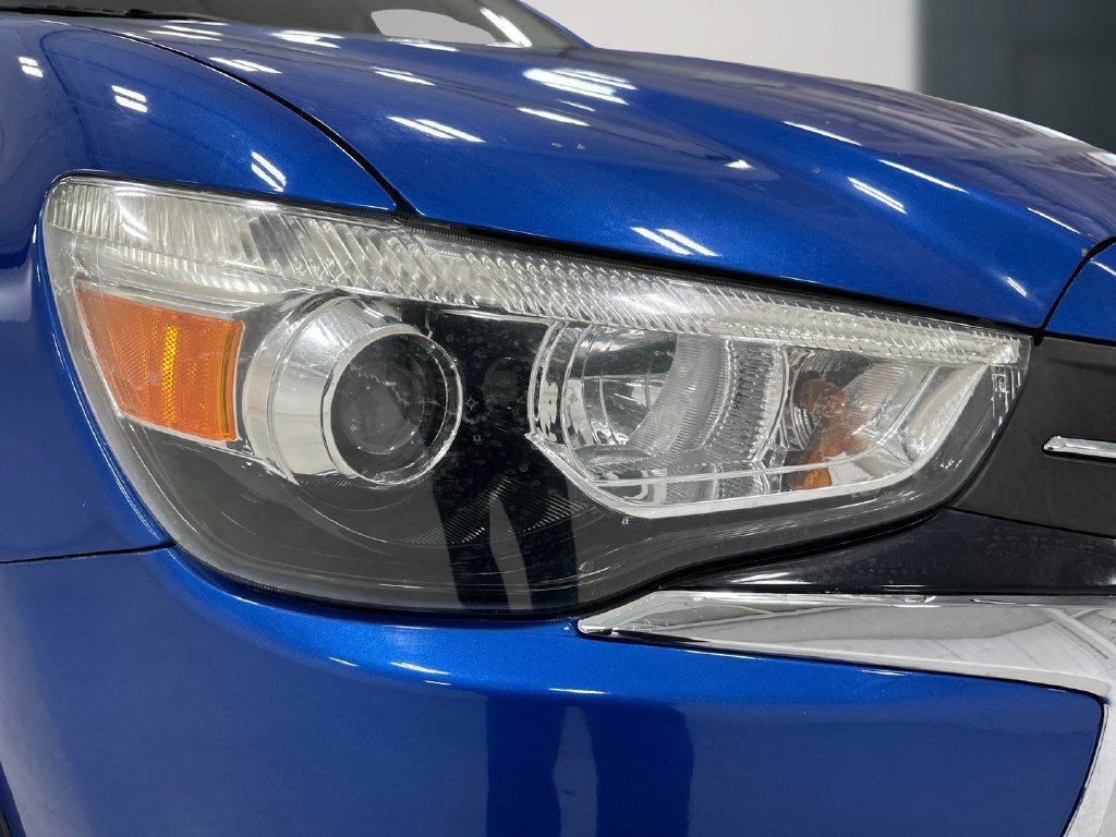 Used 2019 Mitsubishi Outlander Sport ES FWD image 11