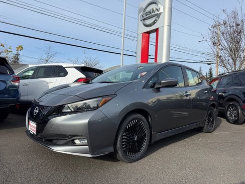 Certified 2023 Nissan Leaf SV Plus image 1