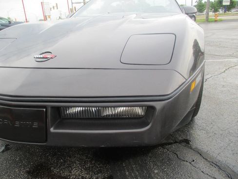 Used 1988 Chevrolet Corvette Coupe RWD image 12