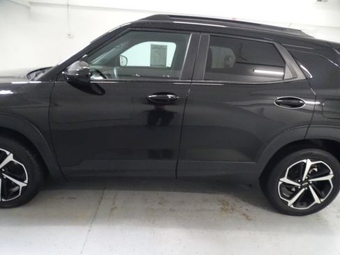 Used 2023 Chevrolet TrailBlazer RS w/ Sun and Liftgate Package AWD/4WD image 19