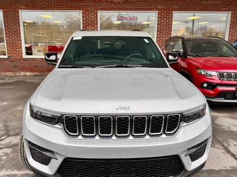 New 2026 Jeep Grand Cherokee Laredo X AWD/4WD image 7