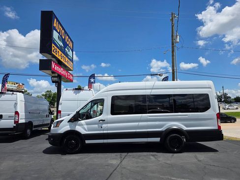 Used 2023 Ford Transit 350 XL RWD image 4