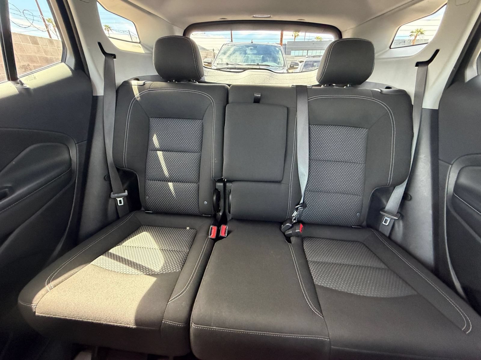 Used 2024 GMC Terrain SLE FWD image 35