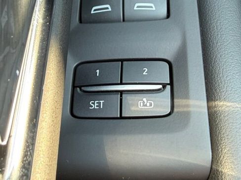 Used 2023 Chevrolet Tahoe High Country AWD/4WD image 17