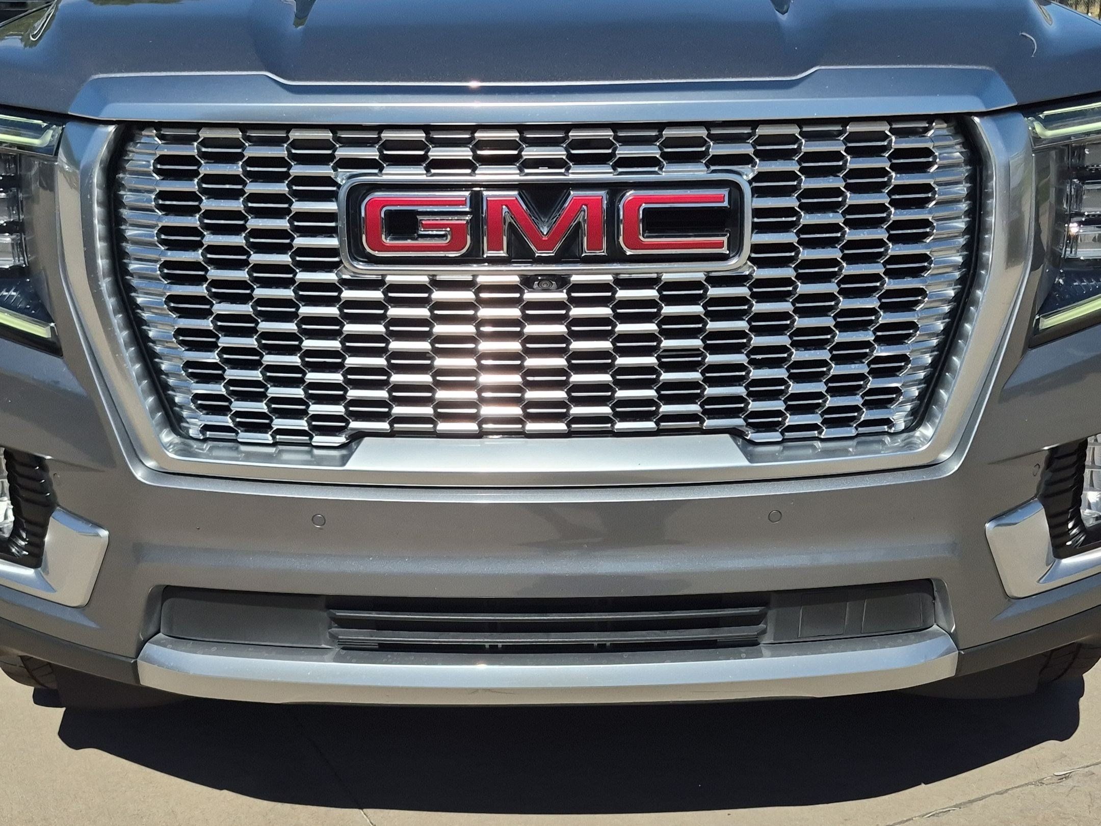 Used 2022 GMC Yukon Denali AWD/4WD image 9