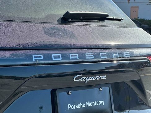 Certified 2021 Porsche Cayenne image 29