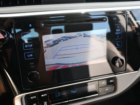 Used 2017 Toyota Corolla LE FWD image 13