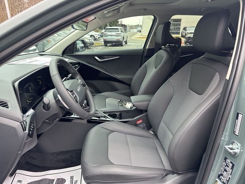 New 2026 Kia Niro EX image 9