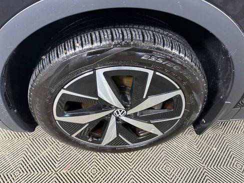 Used 2023 Volkswagen ID.4 Pro S image 10