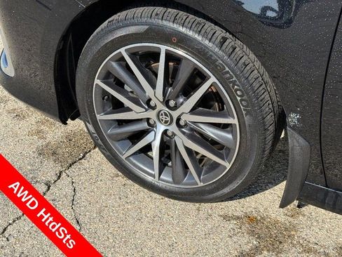 Used 2024 Toyota Camry XLE w/ Cold Weather Package AWD/4WD image 10