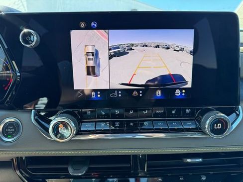 Used 2025 Chevrolet Colorado ZR2 w/ Technology Package image 33