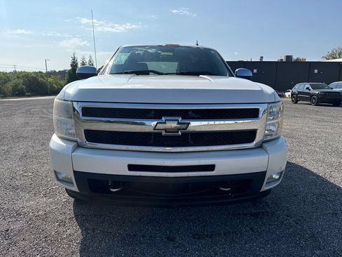 Used 2011 Chevrolet Silverado 1500 LTZ w/ LTZ White Diamond Edition AWD/4WD image 2