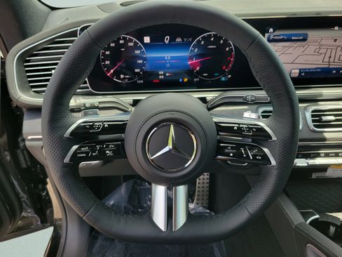 New 2026 Mercedes-Benz GLS 580 4MATIC image 24