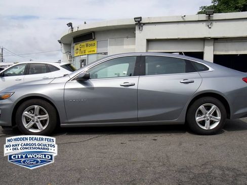 Used 2024 Chevrolet Malibu LT FWD image 5