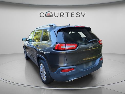 Used 2015 Jeep Cherokee Limited w/ Luxury Group FWD image 10