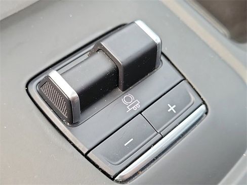 Used 2024 GMC Sierra 2500 Denali Ultimate image 33