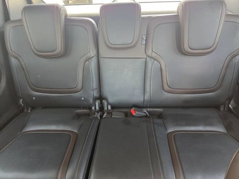 Used 2025 Nissan Armada SL w/ Captain's Chari Seat Package RWD image 26