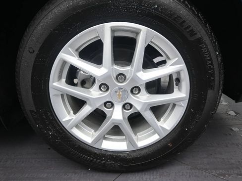 Used 2024 Chevrolet Equinox LT FWD image 10