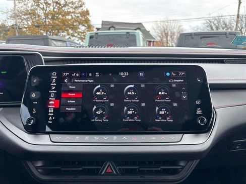 Used 2025 Dodge Charger R/T w/ Sun & Sound Package image 19