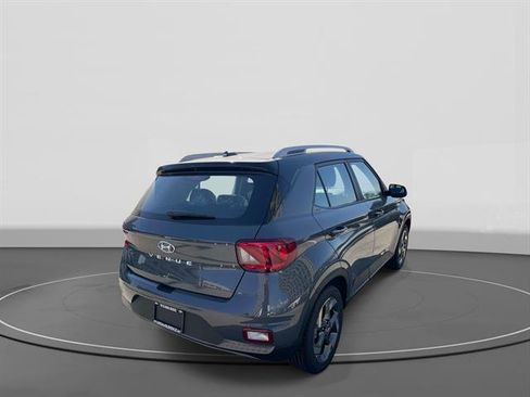 New 2026 Hyundai Venue SEL FWD image 5