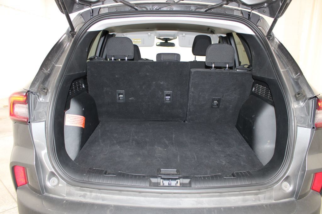 Used 2025 Ford Escape Active FWD image 19