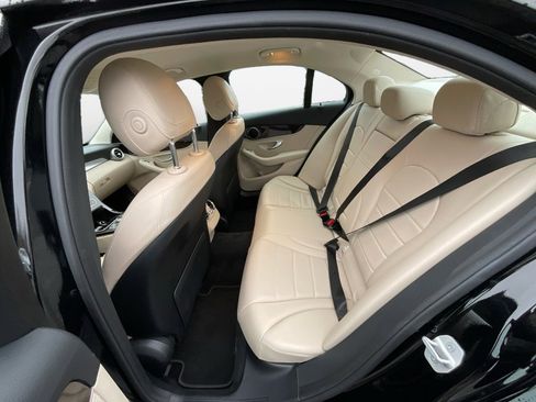 Used 2016 Mercedes-Benz C 300 4MATIC Sedan image 15