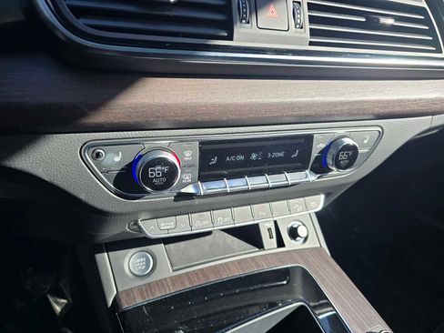 Used 2021 Audi Q5 Premium Plus image 31