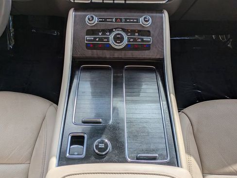 Certified 2023 Lincoln Aviator Reserve w/ Equipment Group 201A AWD/4WD image 19