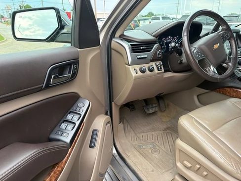 Used 2018 Chevrolet Tahoe Premier AWD/4WD image 7