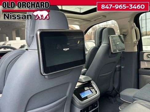 Used 2022 Lincoln Navigator L Black Label image 16