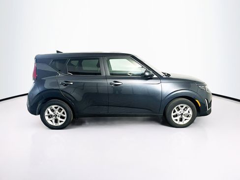 Used 2025 Kia Soul LX w/ LX Technology Package image 10