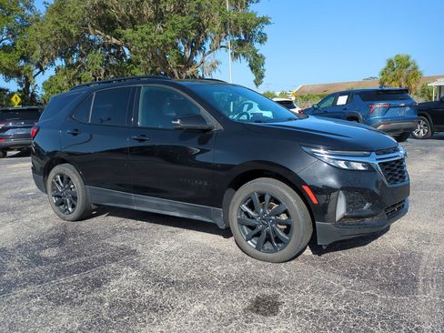 Used 2023 Chevrolet Equinox RS w/ RS Leather Package FWD image 2